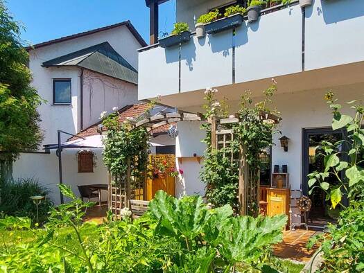Doppelhaushälfte zur Miete 1.620 € 4 Zimmer 138 m² frei ab 01.10.2026 Würzburger Straße 22 Steinweg Regensburg 93059