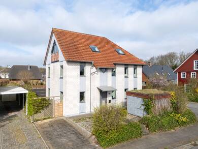 Doppelhaushälfte zum Kauf 325.000 € 4 Zimmer 105 m² 230 m² Grundstück Husum Husum 25813