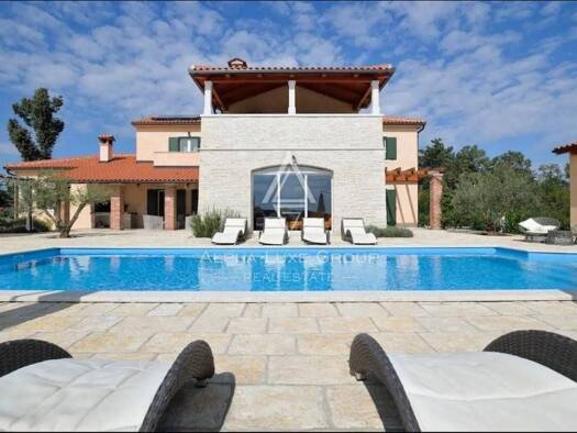 Einfamilienhaus zum Kauf 1.300.000 € 12 Zimmer 290 m² Višnjan Višnjan 52463