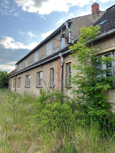Mehrfamilienhaus zum Kauf 145.000 € 450 m² 1.265 m² Grundstück frei ab sofort Groß Niendorf Zölkow 19374