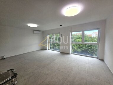 Wohnung zum Kauf 190.000 € 2 Zimmer 55 m² 1. Geschoss Rijeka