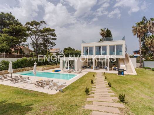 Haus zum Kauf 1.500.000 € 7 Zimmer 220 m² 1.000 m² Grundstück Lungomare Ionio Noto 96017