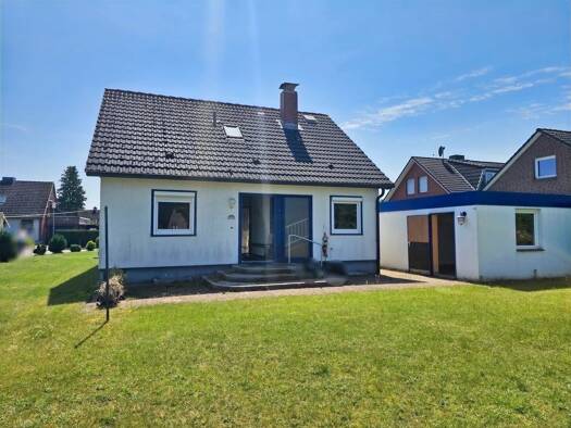 Einfamilienhaus zum Kauf 279.000 € 2 Zimmer 67 m² 1.040 m² Grundstück Fehrenbötel Rickling, Fehrenbötel 24635