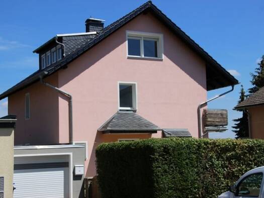 Einfamilienhaus zur Miete 2.400 € 6 Zimmer 200 m² 548 m² Grundstück frei ab sofort Walluf 65396