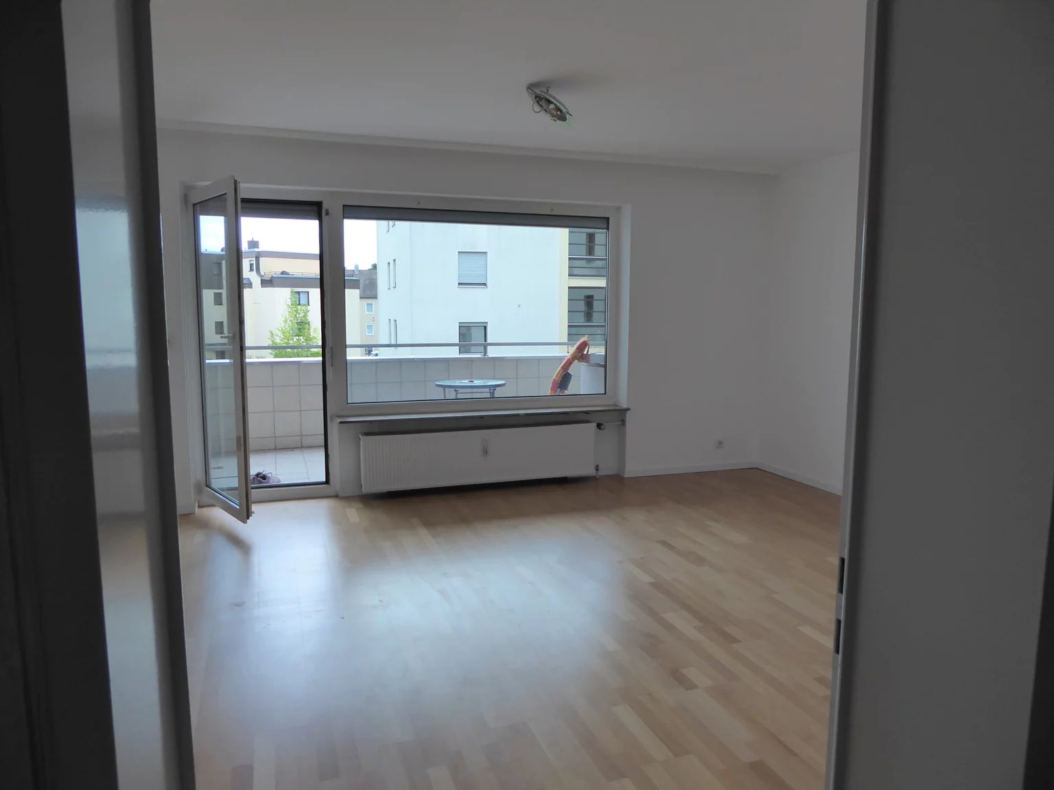 Wohnung zur Miete 770 € 2 Zimmer 67,7 m²<br/>Wohnfläche 1.<br/>Geschoss ab sofort<br/>Verfügbarkeit Stein Stein 90547