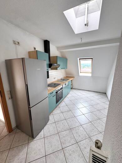 Wohnung zur Miete 435 € 3 Zimmer 60 m² Dachgeschoss, 4. Geschoss frei ab sofort Gagarinst.63 Clara-Zetkin-Straße / Friedrich-Engels-Straße Gera 07545