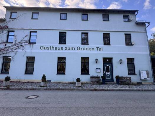 Mehrfamilienhaus zum Kauf 199.000 € 10 Zimmer 262 m² 516 m² Grundstück Pöhl 08543