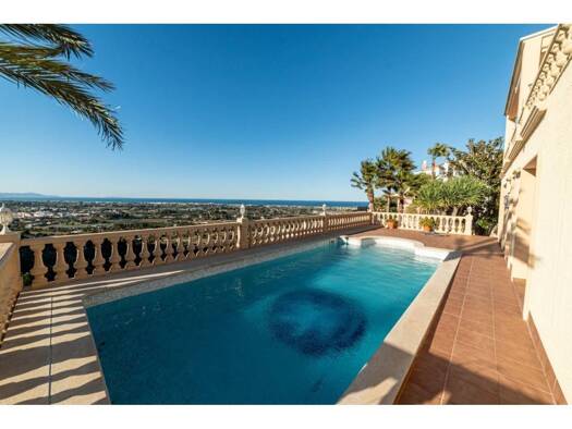 Chalet zum Kauf 1.250.000 € 5 Zimmer 319 m² 925 m² Grundstück Dénia 03749