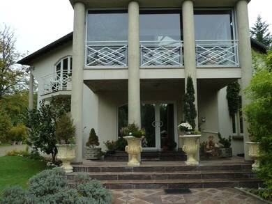 Villa zum Kauf 599.000 € 4 Zimmer 260 m² 11.000 m² Grundstück Verrerie Sophie Stiring-Wendel 57350