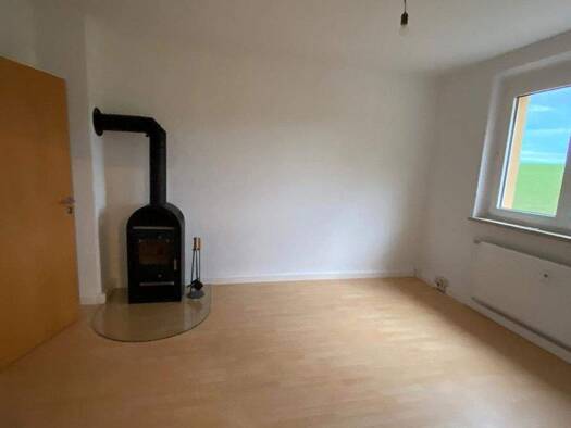 Wohnung zur Miete 279 € 2 Zimmer 48 m² 3. Geschoss frei ab sofort Ehneser Straße 6 Schalkau Schalkau 96528