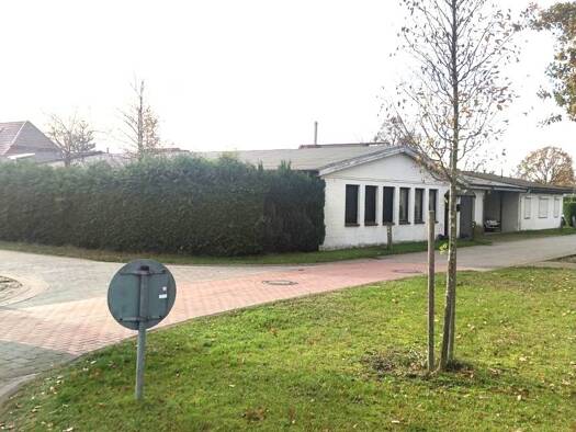 Haus zum Kauf 220.000 € 210 m² 594 m² Grundstück Dörverden 27313