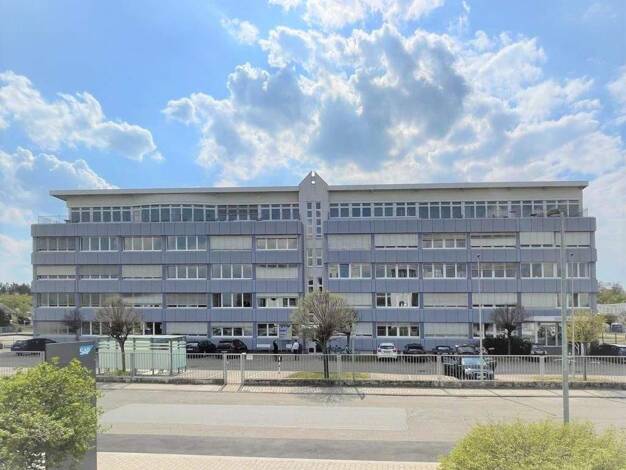 Bürofläche zur Miete 9,50 € 2.082 m² Bürofläche teilbar ab 344 m² Daimlerstr. 32-34 / Siemensstraße 2 Walldorf 69190