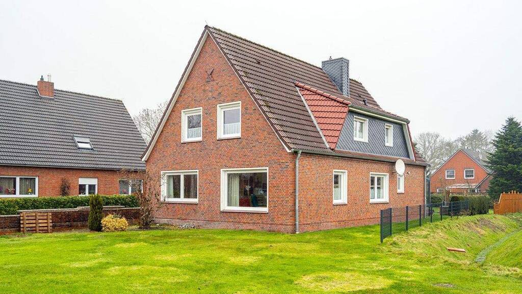 Einfamilienhaus zum Kauf 379.000 € 7 Zimmer 221,8 m² 1.593 m² Grundstück Tannenhausen Aurich / Plaggenburg 26607