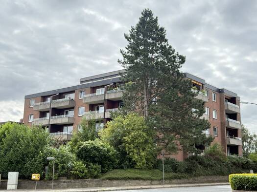 Wohnung zum Kauf 100.000 € 1 Zimmer 49 m² 2. Geschoss Mürwik Flensburg 24944