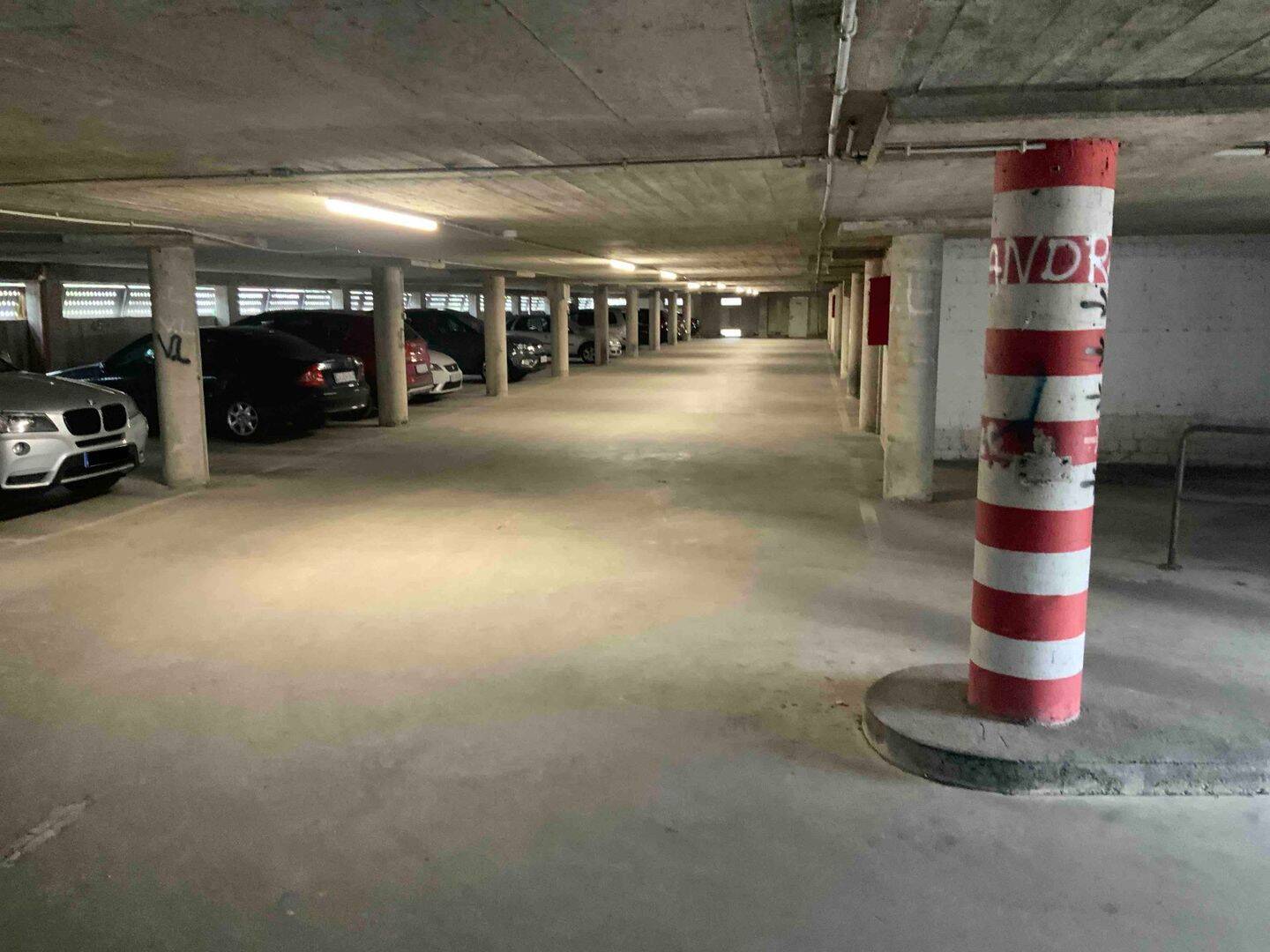 Tiefgaragenstellplatz zur Miete - Ansicht 2