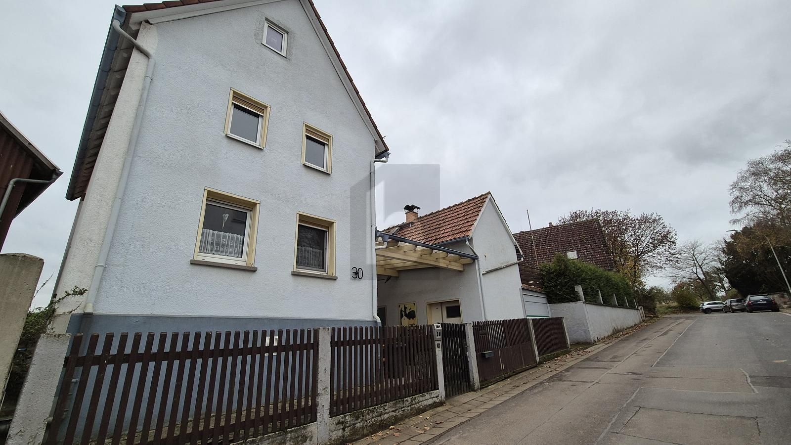 Einfamilienhaus zum Kauf 289.000 € 3 Zimmer 104 m²<br/>Wohnfläche 417 m²<br/>Grundstück Kirch-Göns Butzbach 35510