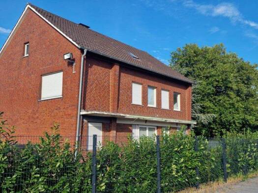 Einfamilienhaus zum Kauf provisionsfrei als Kapitalanlage geeignet 10 Zimmer 240 m² 566 m² Grundstück Von-Wendt-Straße 36 Diestedde Wadersloh 59329
