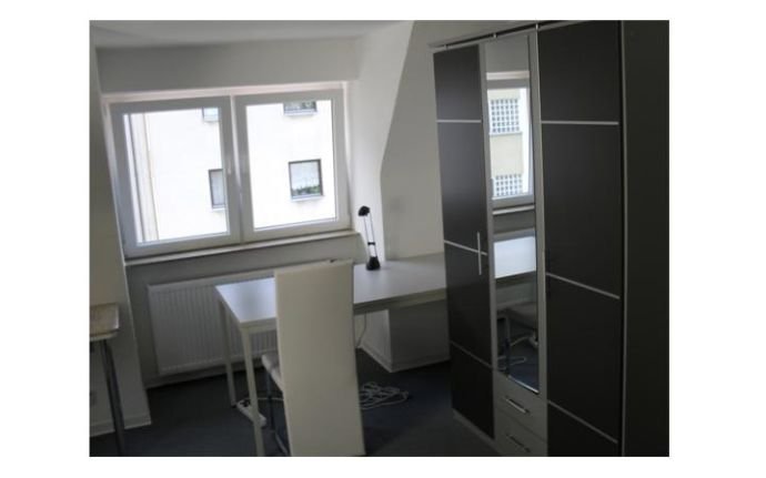 Apartment zur Miete 420 € 1 Zimmer 30 m²<br/>Wohnfläche Schloßstr. 39 Nürnberg 90478