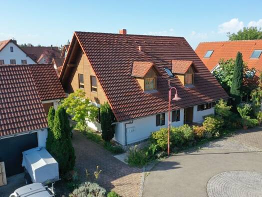 Einfamilienhaus zum Kauf 949.000 € 8 Zimmer 203 m² 676 m² Grundstück Neubriach Baienfurt 88255