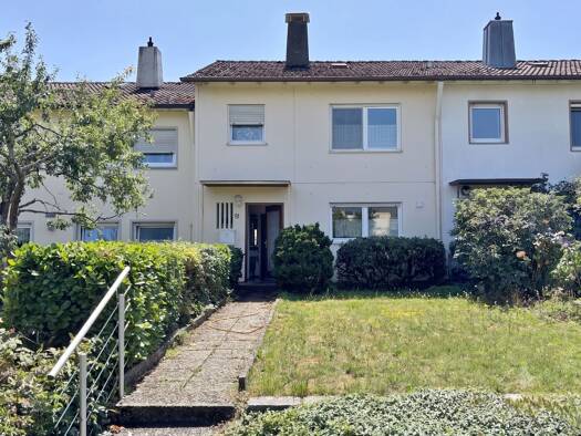 Reihenmittelhaus zum Kauf 350.000 € 5 Zimmer 101 m² 240 m² Grundstück Gottmadingen Gottmadingen 78244