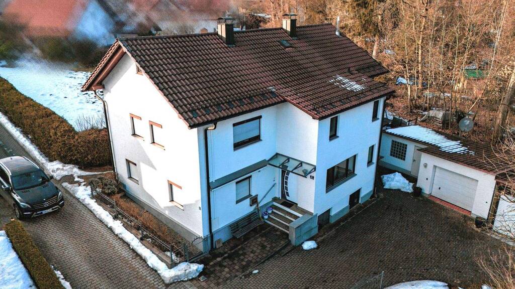 Immobilie zum Kauf 449.000 € 9 Zimmer 207 m² 762 m² Grundstück frei ab sofort Heining Passau 94036