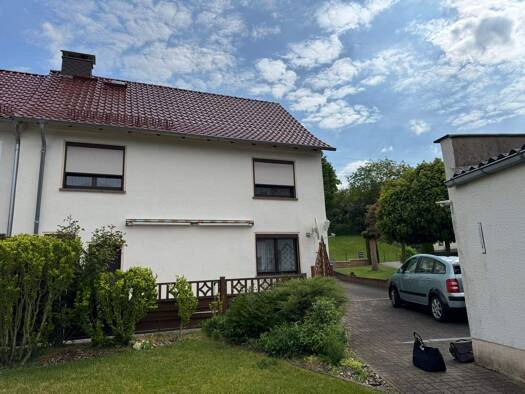 Doppelhaushälfte zum Kauf 225.000 € 5 Zimmer 139 m² 898 m² Grundstück Mochau Döbeln 04720