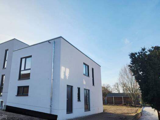 Doppelhaushälfte zur Miete - Erstbezug 1.400 € 3 Zimmer 95 m² 200 m² Grundstück Tiefthal Erfurt 99090