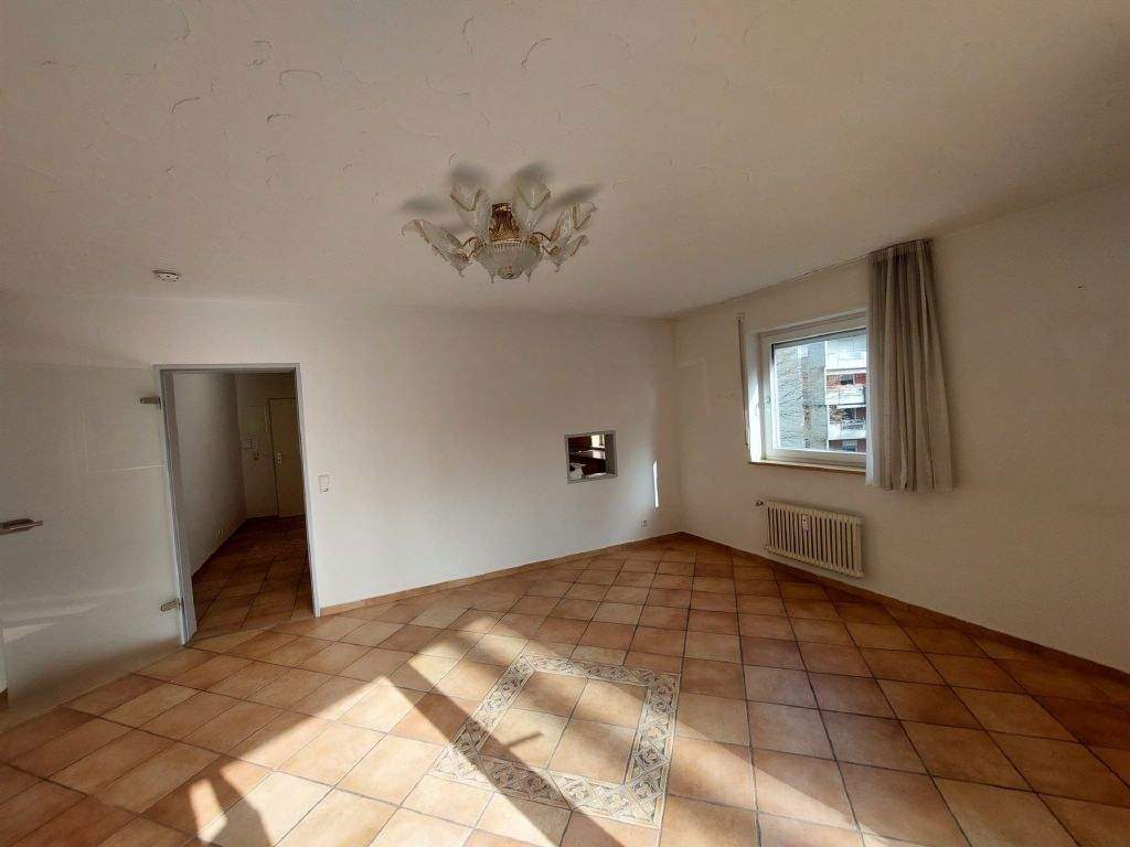 Immobilie in Staufen im Breisgau - Helle 4-Zimmer-Wohnng in Staufen mit Garage - Bild 1