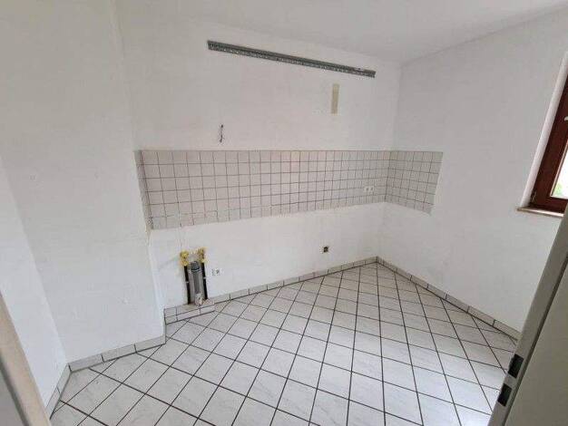 Wohnung zur Miete 720 € 3 Zimmer 82 m² frei ab 08.12.2025 Vom-Rath-Str. 21 Elsen Grevenbroich 41515