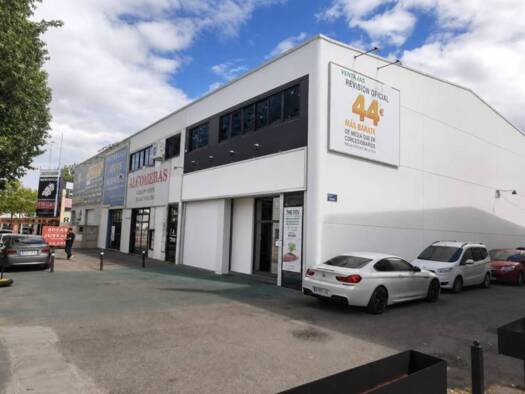 Verkaufsfläche zum Kauf 350.000 € 180 m² Verkaufsfläche Calle Londres 13 Las Rozas de Madrid 28232