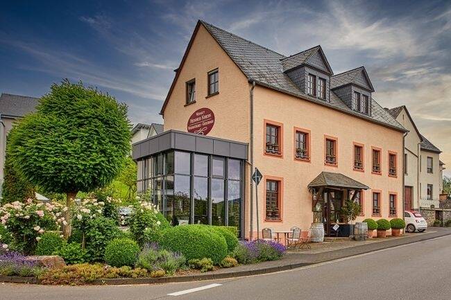 Immobilie in Brauneberg - Wein aus besten Lagen ist immer eine gute Investition - Weingut, Gastronomie u. Gästehaus a.d. Mosel - Bild 2