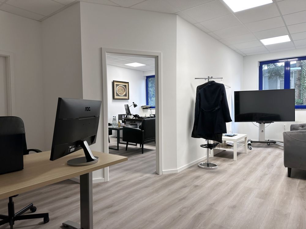 Büro-/Praxisfläche zur Miete 1.250 € 3 Zimmer 100 m²<br/>Bürofläche ab 100 m²<br/>Teilbarkeit Hattersheim Hattersheim 65795