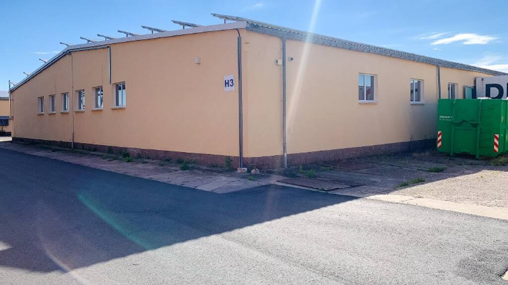 Lagerhalle zur Miete provisionsfrei 2.509 m² Lagerfläche teilbar ab 909 m² Meißen 01662