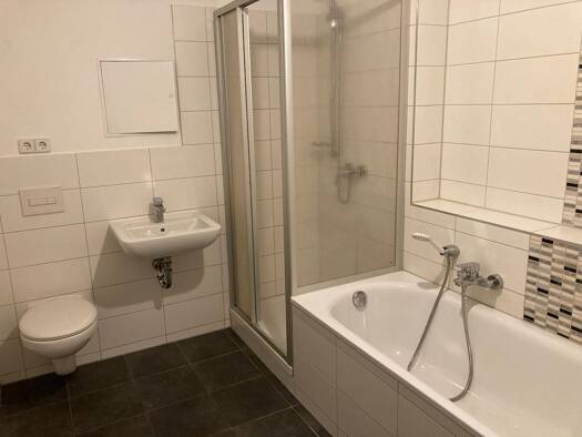 Wohnung zur Miete 430 € 3 Zimmer 67,8 m² EG Webergasse 3 Innenstadt Gera 07545