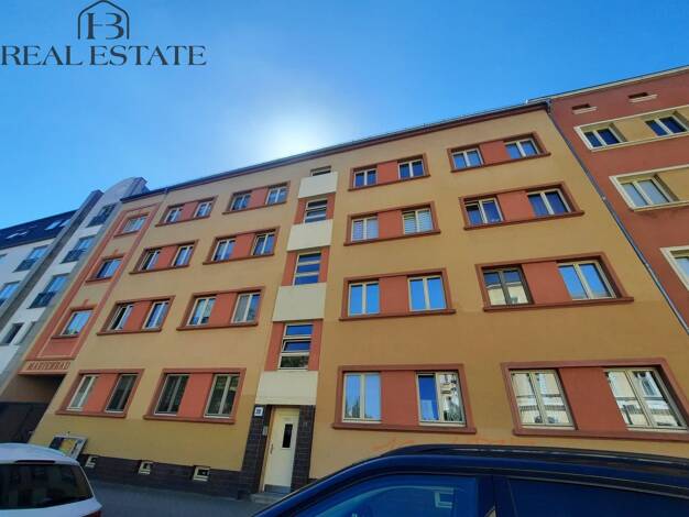Wohnung zur Miete 422 € 2 Zimmer 62,5 m² 2. Geschoss frei ab 01.08.2026 Maxim-Gorki-Straße 39 Stadtfeld Ost Magdeburg 39108