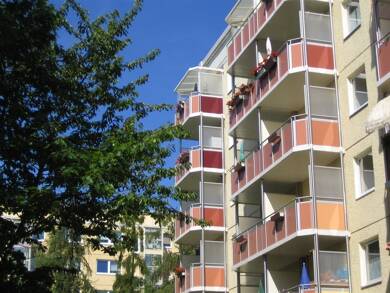Wohnung zur Miete 313 € 2 Zimmer 56,9 m² EG Lärchenstraße 11 Lusan Gera 07549