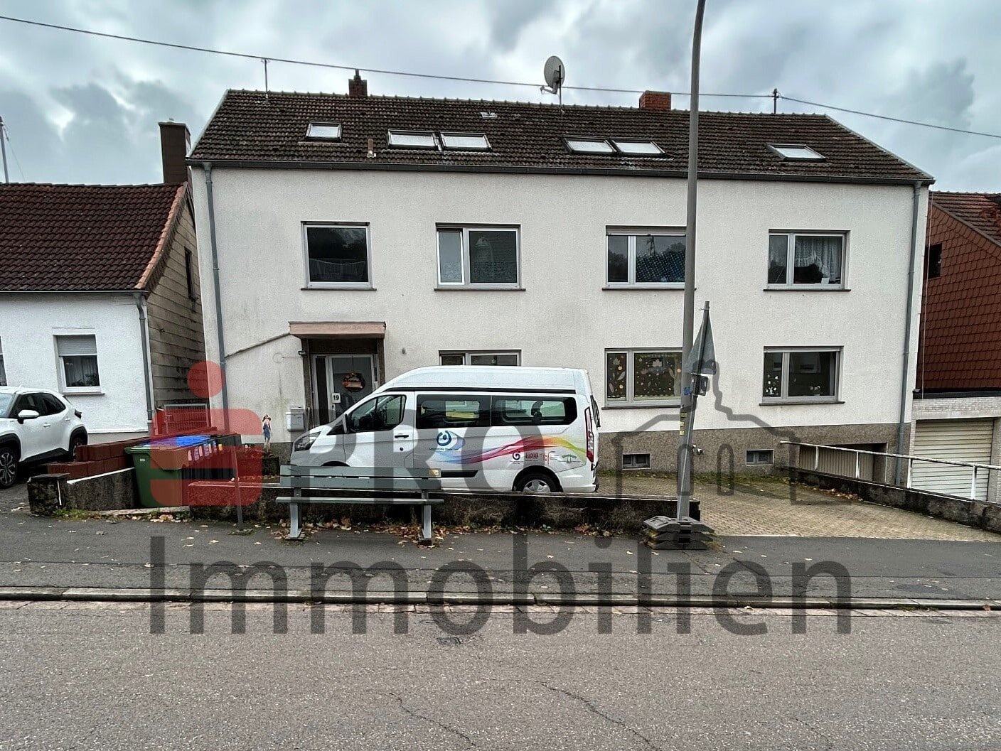 Mehrfamilienhaus zum Kauf 299.000 € 15 Zimmer 306 m²<br/>Wohnfläche 1.235 m²<br/>Grundstück Altenkessel Saarbrücken 66126