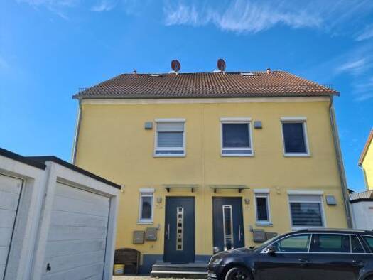 Doppelhaushälfte zum Kauf 599.000 € 6 Zimmer 177,6 m² 257 m² Grundstück Bergrheinfeld Bergrheinfeld 97493