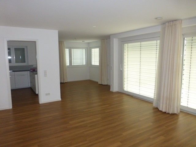 Wohnung zur Miete 1.970 € 5,5 Zimmer 153,4 m²<br/>Wohnfläche 2.<br/>Geschoss 01.12.2024<br/>Verfügbarkeit Mappacher Straße 7 Weil am Rhein Weil am Rhein 79576