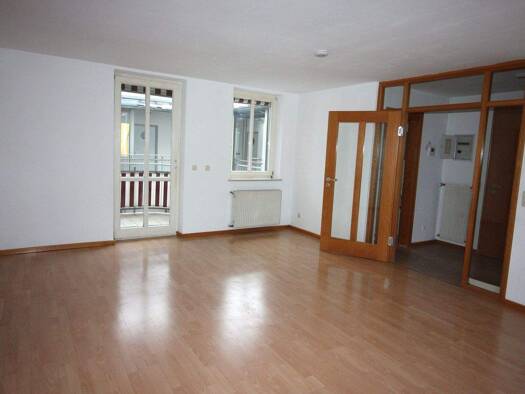 Wohnung zum Kauf 215.000 € 3 Zimmer 80 m² frei ab sofort Deggendorf 94469