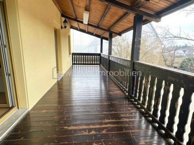 Mehrfamilienhaus zum Kauf 560.000 € 12 Zimmer 328 m² 850 m² Grundstück Rosenweg 16 Suppingen Laichingen 89150