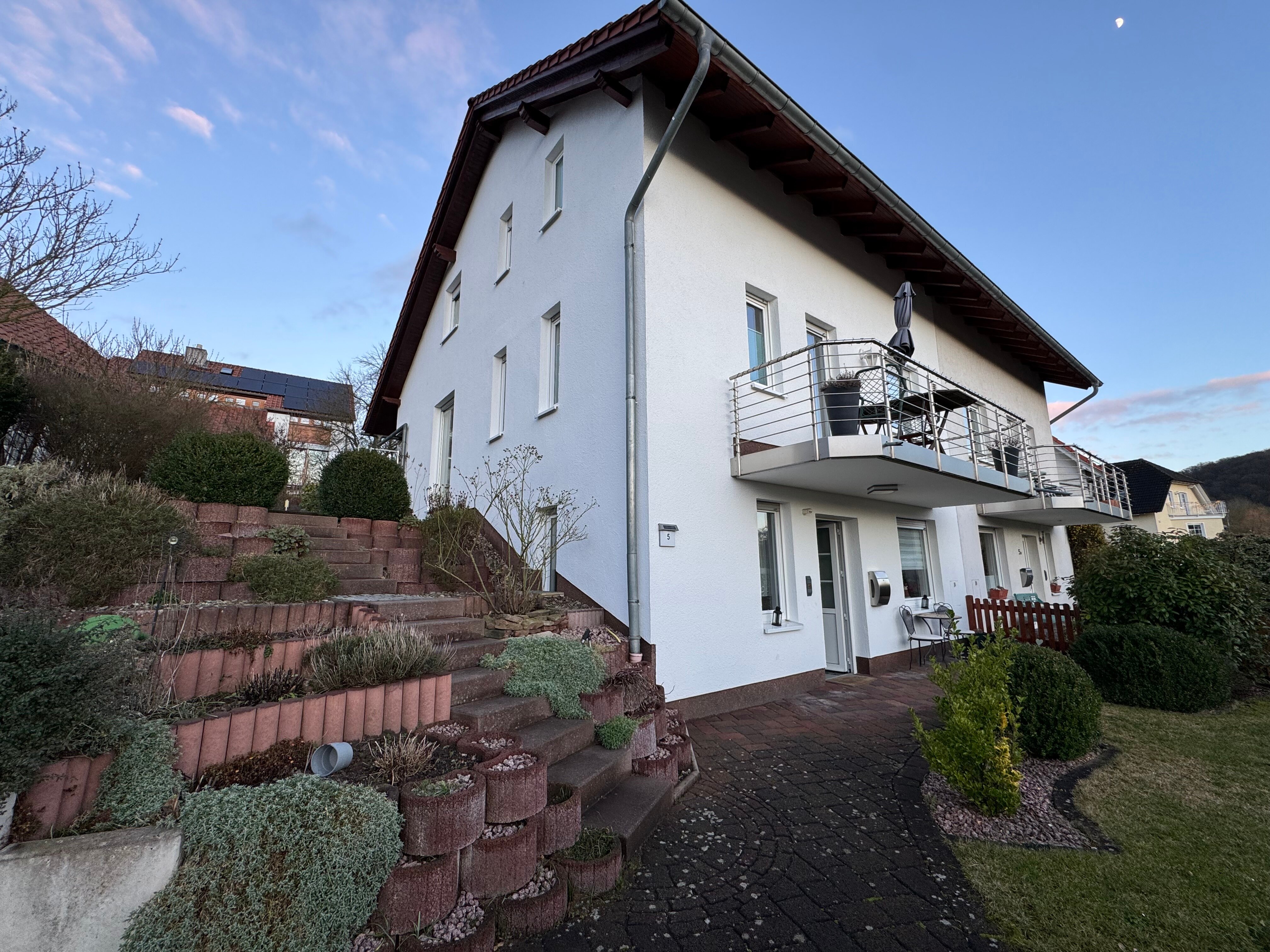 Haus zum Kauf 395.000 € 5 Zimmer 142 m²<br/>Wohnfläche 434 m²<br/>Grundstück Bartold-Kastrop-Str. 5 Nörten-Hardenberg Nörten-Hardenberg 37176