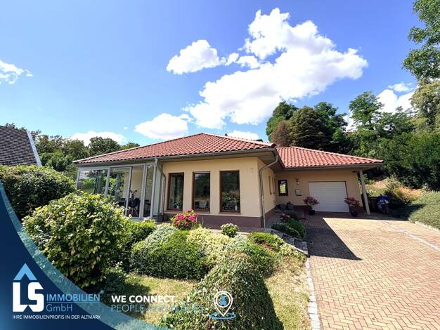 Bungalow zum Kauf 450.000 € 4 Zimmer 114 m² 1.033 m² Grundstück An der Saale 7 Calbe Calbe (Saale) 39240