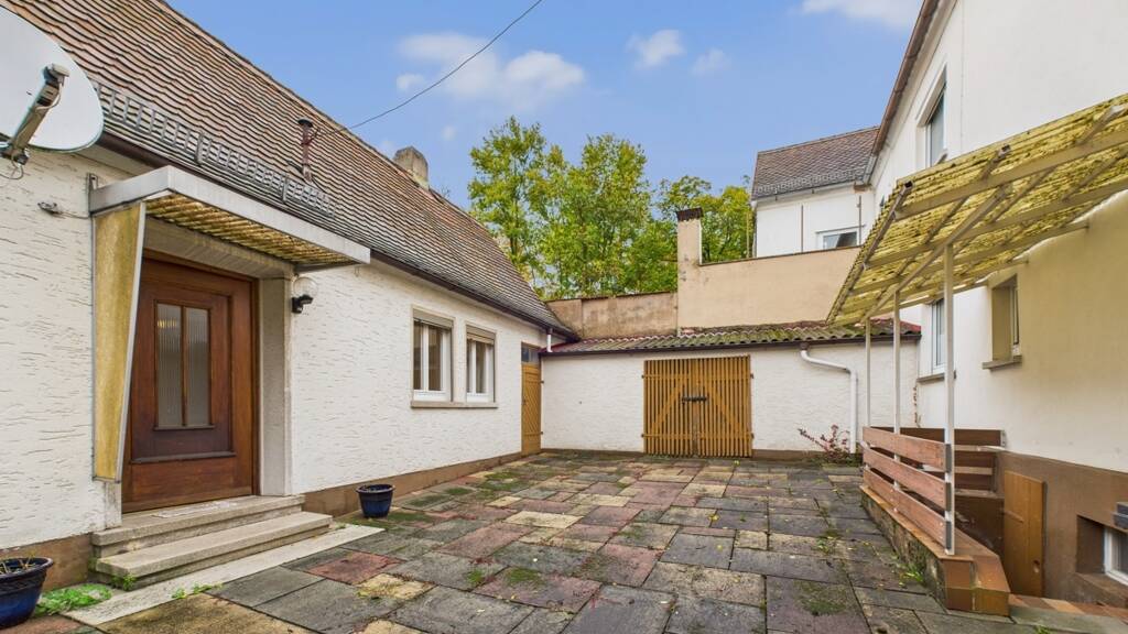 Doppelhaushälfte zum Kauf 264.900 € 6 Zimmer 145 m² 330 m² Grundstück Neustadt Neustadt an der Aisch 91413