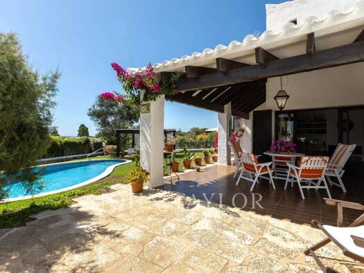 Mehrfamilienhaus zum Kauf provisionsfrei als Kapitalanlage geeignet 1.350.000 € 379 m² 1.134 m² Grundstück Binibèquer 07711