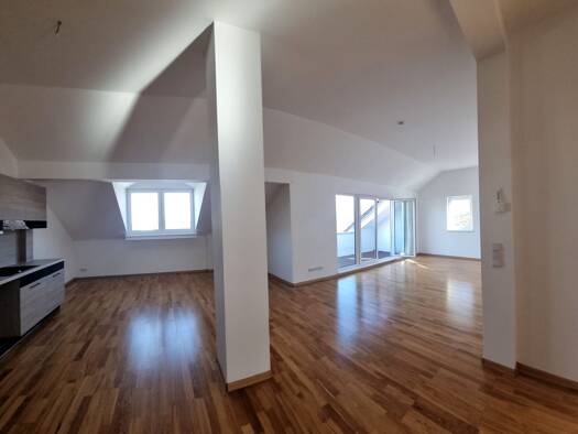 Wohnung zur Miete 1.250 € 2 Zimmer 100 m² Geschoss 3/4 frei ab 01.12.2026 Oranienburg Oranienburg 16515