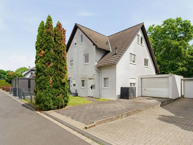 Doppelhaushälfte zum Kauf 489.000 € 5 Zimmer 104 m² 199 m² Grundstück Bürrig Leverkusen 51371