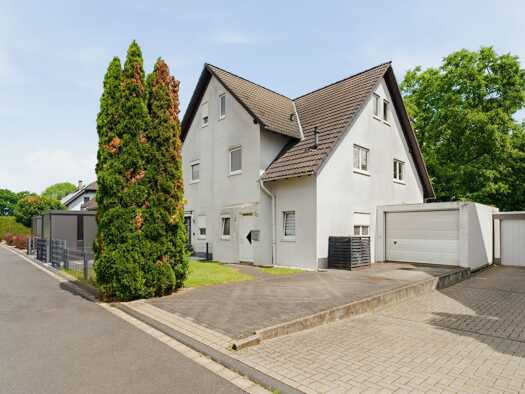 Doppelhaushälfte zum Kauf 489.000 € 5 Zimmer 104 m² 199 m² Grundstück Bürrig Leverkusen 51371