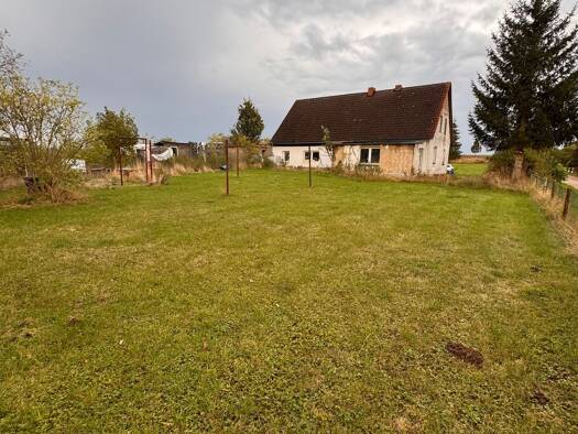 Haus zum Kauf 79.000 € 5 Zimmer 140 m² 5.376 m² Grundstück Klaber Lalendorf 18279