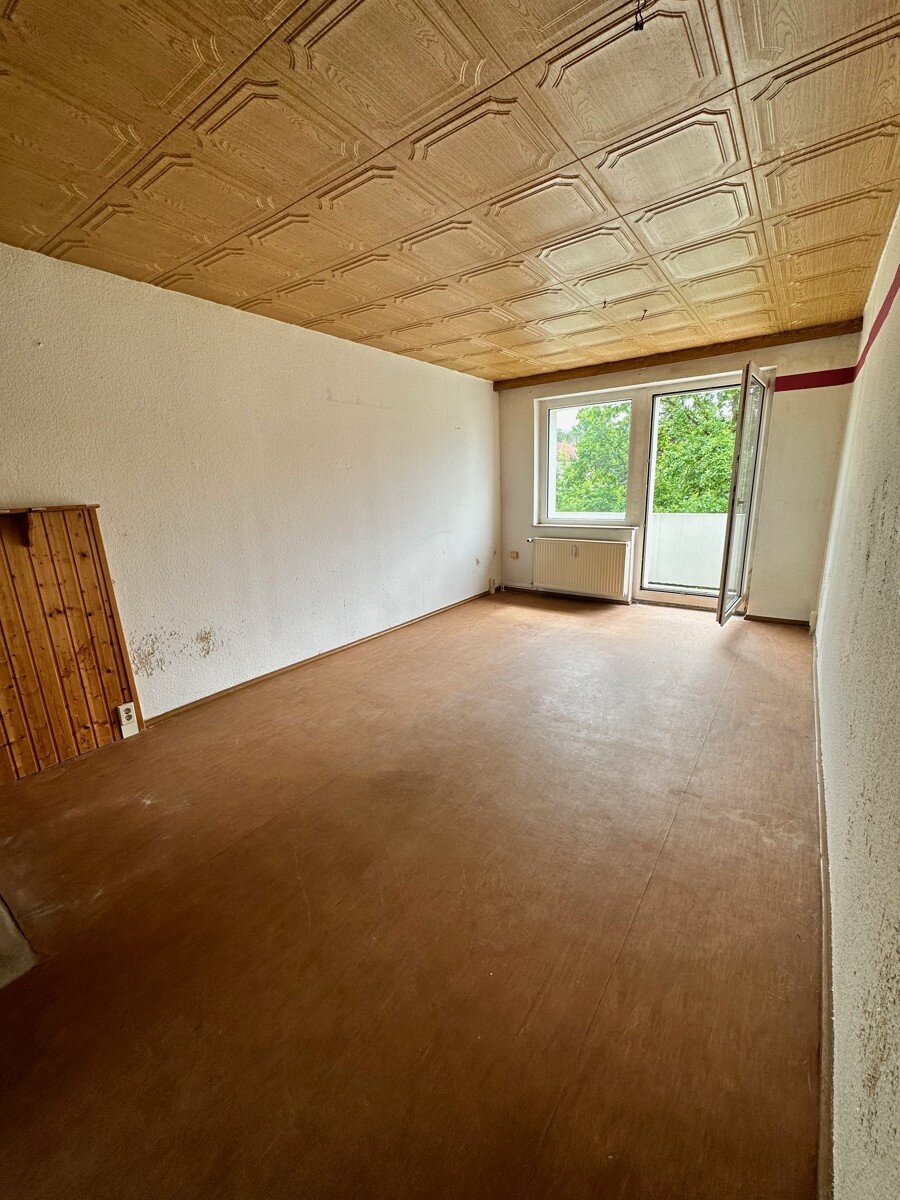 Wohnung zum Kauf 24.000 € 3 Zimmer 59,8 m² 2. Geschoss Wetrosiedlung 9c Neschwitz Puschwitz 02699